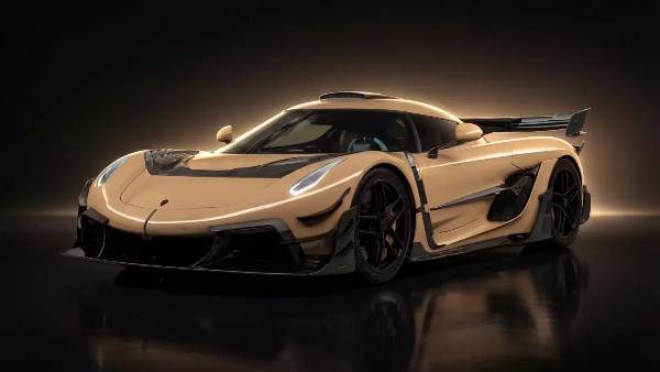 كوينيجسيج يسكو 