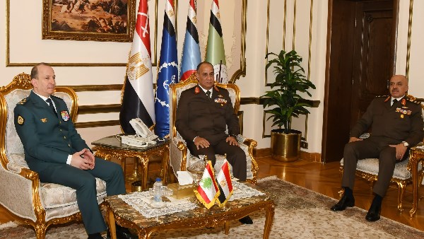 لقاء وزير الدفاع مع قائد الجيش اللبناني