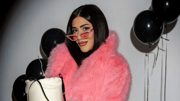 ابنة صلاح عبدالله تثير الجدل بجلسة تصوير احتفالا بعيد ميلادها 