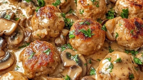 طريقة كرات دجاج بصوص المشروم الكريمي 