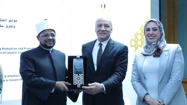 أمين “البحوث الإسلاميَّة”: تمكين المرأة يبدأ من وعيٍ مجتمعيٍّ راسخ يستند إلى الفهم الصحيح للنصوص الشرعيَّة