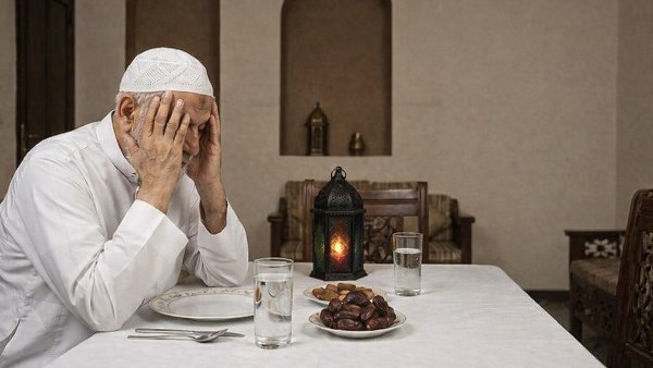 ما حكم صوم من نهاه الطبيب عن الصوم؟.. الإفتاء تجيب ما حكم صوم من نهاه الطبيب عن الصوم؟.. الإفتاء تجيب