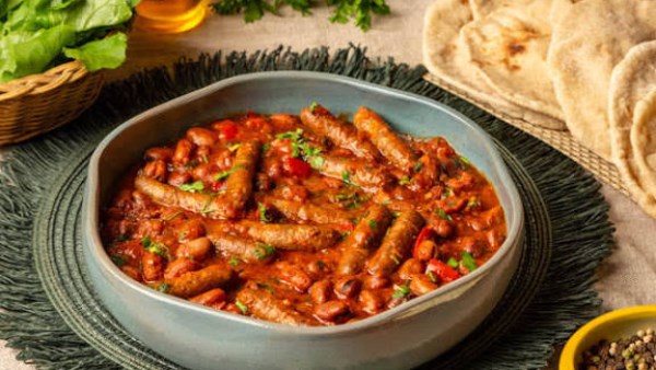 طريقة عمل صينية الكوسة بالسجق