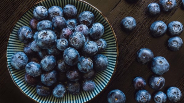 التوت الأزرق