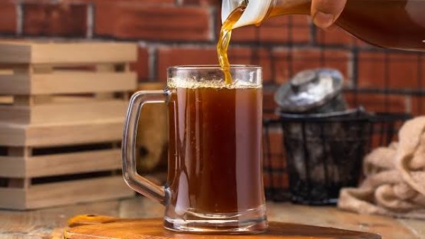 أشخاص ممنوعون من شرب العرقسوس