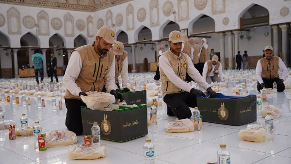 وجبات إفطار الصائمين في الجامع الأزهر