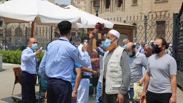 المشي إلى المساجد