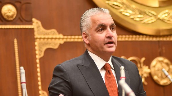  النائب سيف زاهر