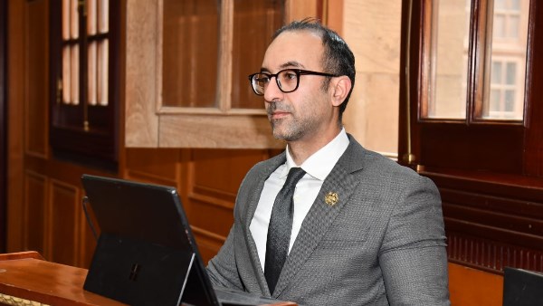 النائب أحمد الحمامصي