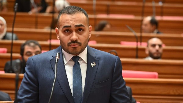 النائب أحمد ناصر