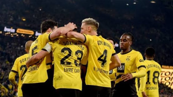 بوروسيا دورتموند 
