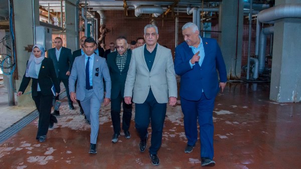 وزير  الدولة للإنتاج الحربي يستهل أولى جولاته للشركات بـ(شركة أبو زعبل للكيماويات المتخصصة)
