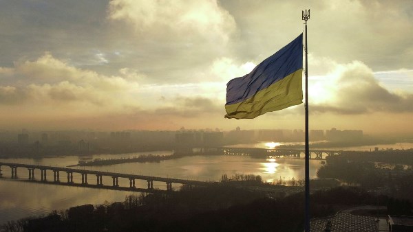 صفارات الإنذار تدوي في ضواحي العاصمة الأوكرانية كييف