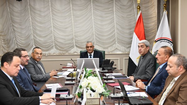 الدكتور مهندس صلاح سليمان جمبلاط وزير الدولة للإنتاج الحربي