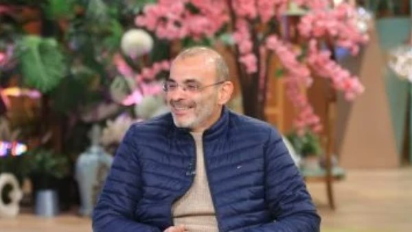 أيمن بهجت قمر 