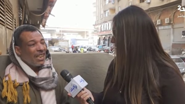 سيد، حارس عقار منزل حازم، ضحية مطعم فيصل