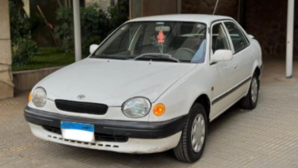 تويوتا كورولا موديل 1998