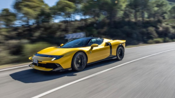 سيارة فيراري 849 تيستاروسا الجديدة 