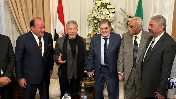 أكمل قرطام يهنئ السيد البدوي