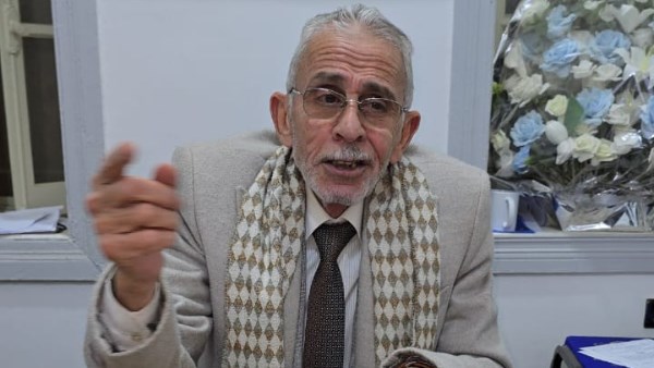  الدكتور نبيل العطار