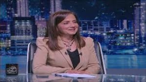  الكاتبة الكبيرة أمينة خيري