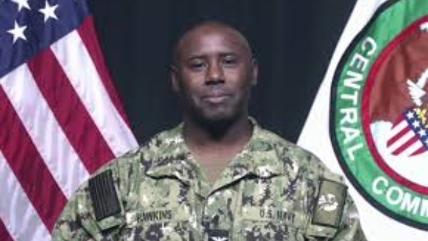  النقيب تيم هوكينز المتحدث باسم القيادة المركزية للقوات الأمريكية