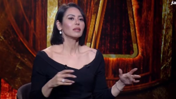 الفنانة لقاء الخميسي