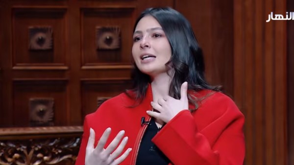  دينا ابنة رجل الأعمال محمد فاروق عبد المنعم