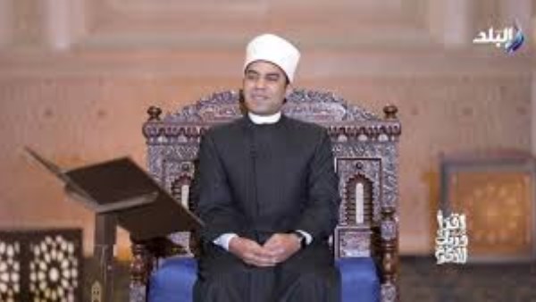  الدكتور أحمد عصام، خلال برنامجه "اقرأ وربك الأكرم"