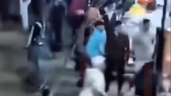 مشاجرة بالشوم والأسلحة البيضاء بالشرقية| شاهد عيان: تقليد المسلسلات والأفلام وراء تصاعد  العنف بالمجتمع