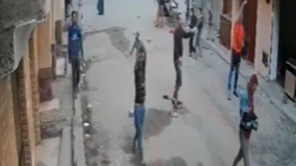 فوضى أمام الجميع في عين شمس| وشاهد عيان: لابد من تغليظ العقوبة على المتعدى