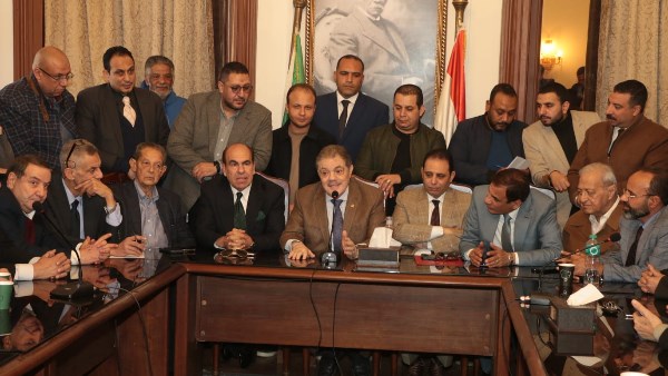 استقبال حاشد للدكتور السيد البدوي في أول ظهور بعد فوزه برئاسة الوفد