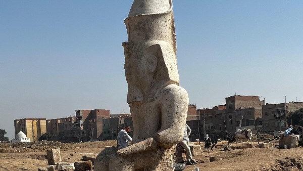 تمثال الملك رمسيس الثاني 