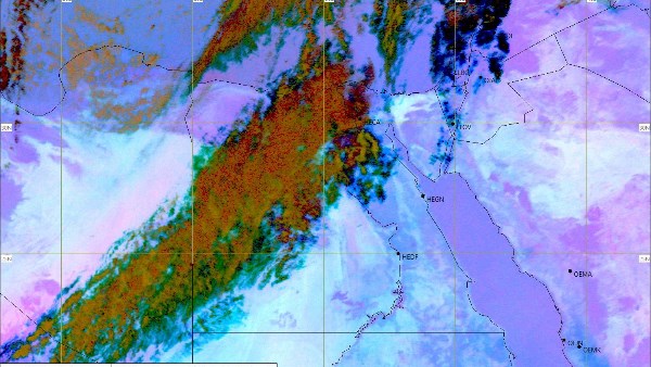  أتربة عالقة وأجواء مغبرة على القاهرة