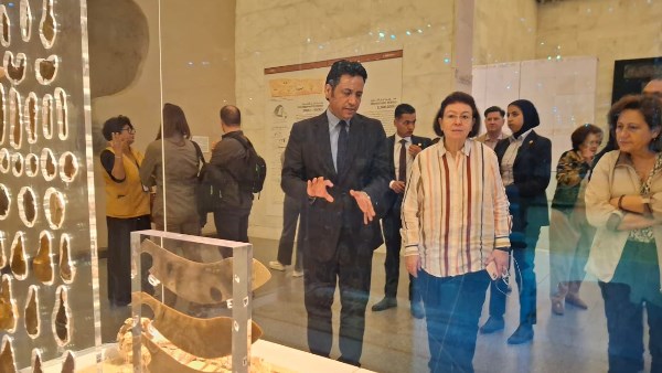 وزيرة الثقافة اليونانية 