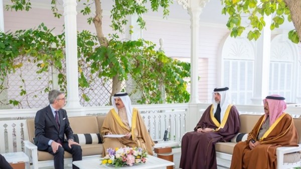 الملك حمد بن عيسى آل خليفة