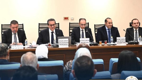 وزير الشؤون النيابية 