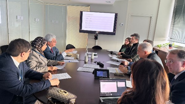 وزير التعليم العالي 