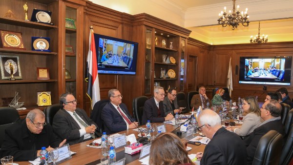 جانب من الاجتماع 