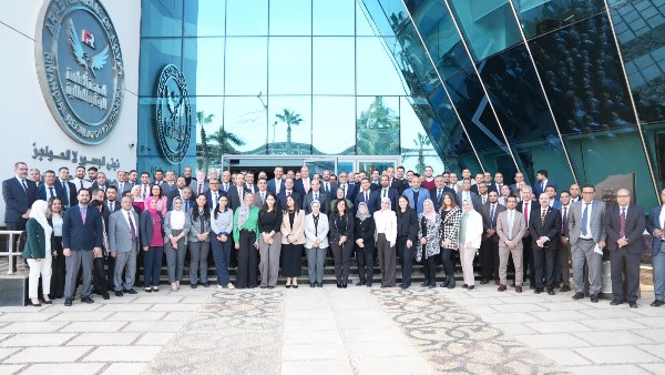  الدكتور محمد فريد يودع أسرة الرقابة المالية