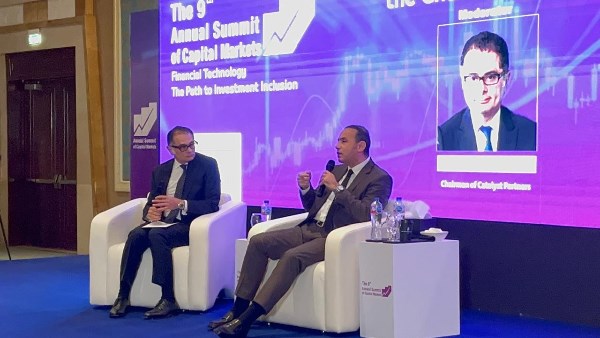 إسلام عزام رئيس البورصة المصرية 