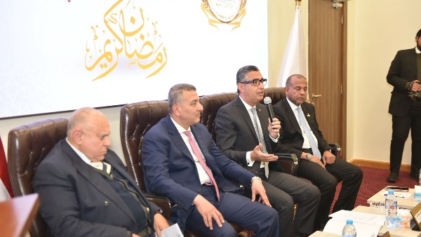 وزير التموين 