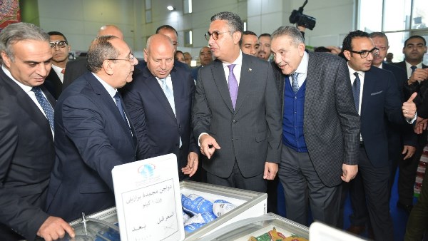 وزير التموين 