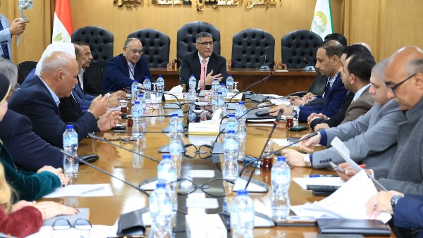 محافظ الجيزة: قريبًا طرح منظومة الجمع السكني بحي الهرم لتحسين كفاءة النظافة