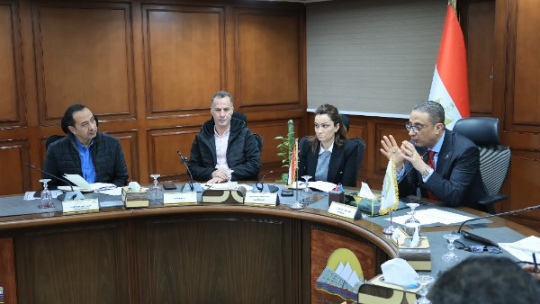 الدكتور أحمد الأنصاري محافظ الجيزة 