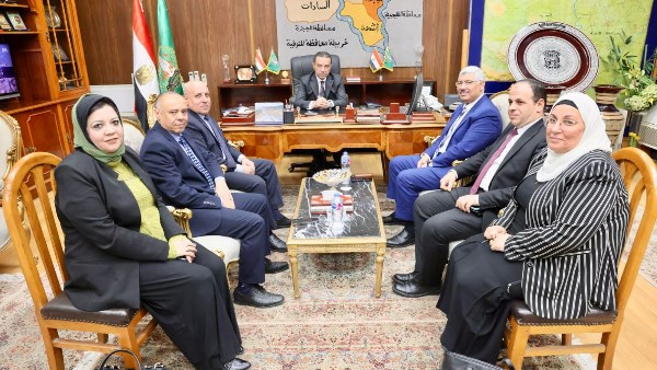 محافظ المنوفية يستقبل رئيس جنوب الدلتا للكهرباء لبحث تعزيز التعاون ودعم خطط التطوير