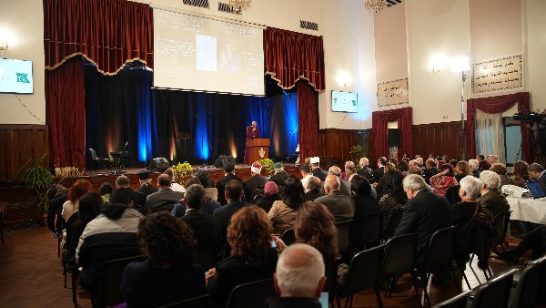 الاحتفال بتسليم جائزة الدكتور علي السمان رائد حوار الأديان والثقافات