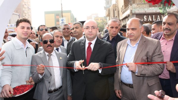 محافظ بني سويف يفتتح معرض اهناسيا ضمن سلسلة أهلاً رمضان