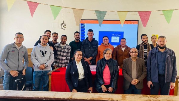 دور اللغة الإنجليزية في الارتقاء بصناعة السياحة,, ندوة بكلية فنادق بني سويف