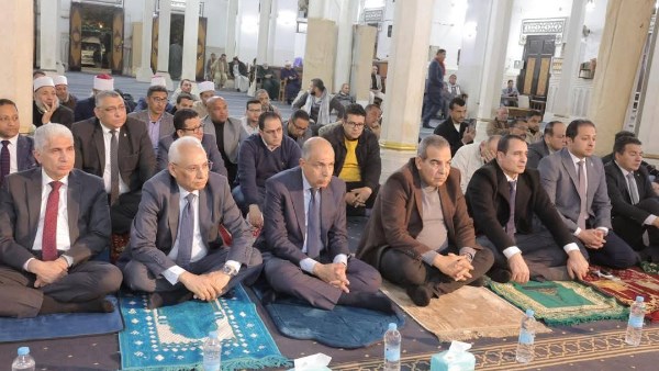 محافظ المنيا ورئيس الجامعة يشهدان الاحتفال بذكرى ليلة النصف من شعبان